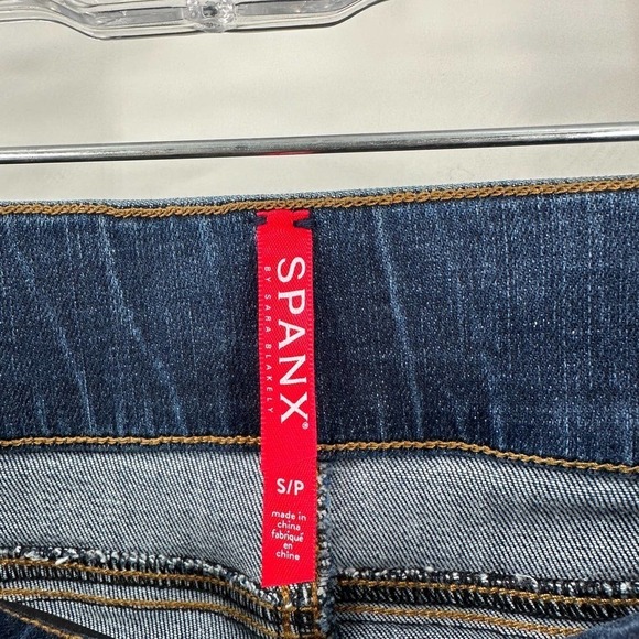 Spanx Medium Wash Stretch Pull-On Distressed Ankle Skinny Jeans Size Small - Picture 8 of 12
